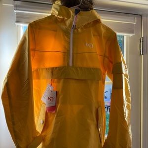 Brand NEW Kari Traa Eva Anorak in Shine (M)